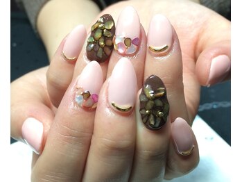 リエル(Riel)/シェルフラワー☆オーダーネイル