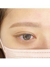 エルブリンク(elblink)/アーチ眉から平行眉に