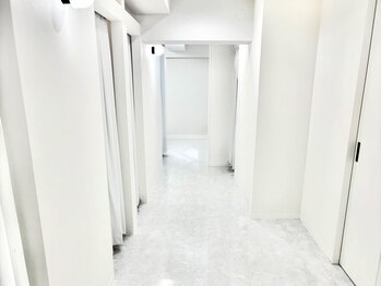 リオラ(LIORA)/店内へ