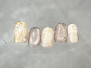 クレモアネイル 浦和店(CLEMORE NAIL)/ふんわり小花ネイル