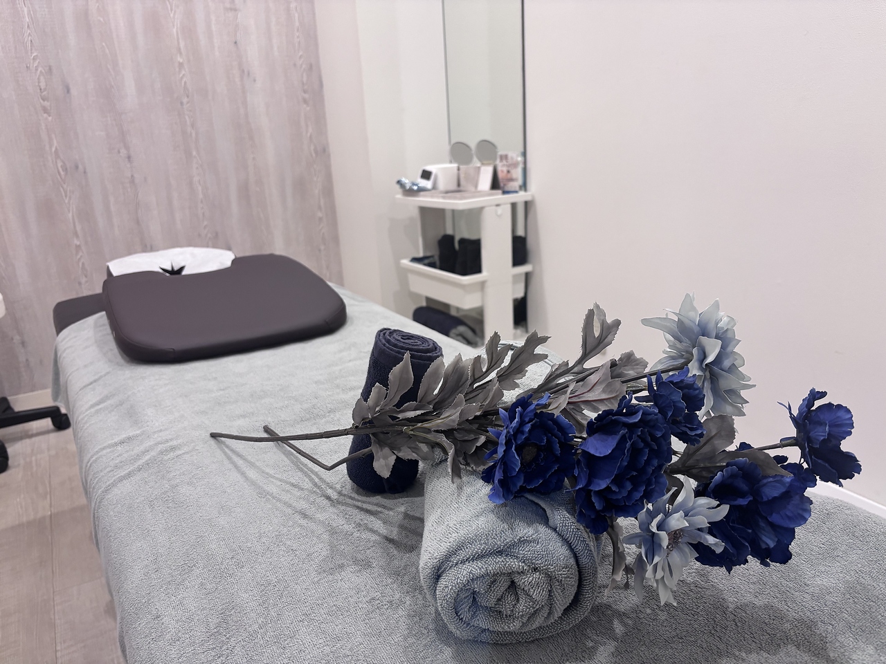 ホットストレッチ 池袋店の雰囲気(完全個室・お着替え・アメニティ完備◎)