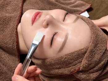 ハイケアビューティー(Hi-Care Beauty)の写真/【黄金比配合のソフトピール】4種のピーリング成分×7種の美容成分で様々なお肌悩み解消！敏感肌OKの肌育◎