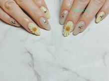 フランセス(Frances)/ぷっくりひまわりネイル