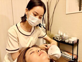 フィズ 新宿店(FIS)の写真/【脱毛のプロが美肌に導く♪】日頃の肌や毛の悩みを解消したい方に☆メイクノリも劇的変化☆最終受付20:30