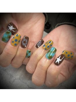 2025秋ネイル【個性派ネイル】