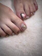 ジャミーラゾフル(Jamila-zohr)/クリスマスフットネイル