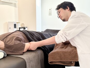 撫の樹/首肩こり改善には腕ほぐし必須