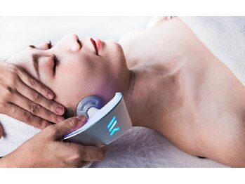 サロンドジョリー(Salon de Jolie)の写真/【結果満足度No.1★自分史上最高小顔】むくみ&コリを最新ウィンバック4+コンフォートで深層から引き締め!