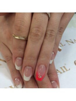 クリスタルネイル ボンベルタ橘店(CRYSTAL NAIL)/フレンチネイル