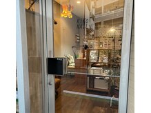 キコ ネイル(KiKo NAIL)の雰囲気(店内入口)