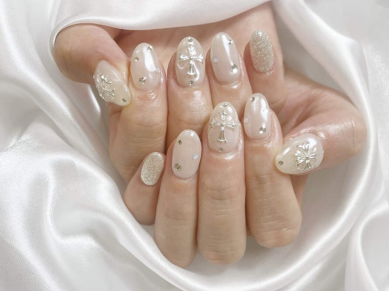 2026年冬トレンド】クロスネイルのネイルデザイン集｜人気順｜4ページ