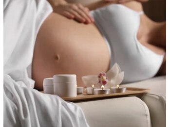 グロッシー(glossy)/マタニティアロマトリートメント