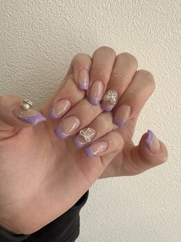 タムタムネイル 本厚木(Tam Tam Nail)/フレンチ、ラメライン追加