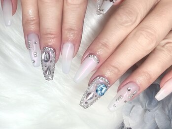 マシェリ(MA CHERIE)/ビジューネイル