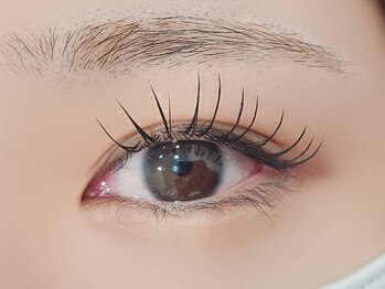Natural Eyebrow 大井町店【4月1日オープン(予定)】の写真/【大井町駅徒歩3分◎】ロッド30種以上×黄金比美眉WAX☆計算された似合わせで、品よく自然な垢抜け顔へ♪