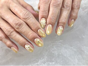 ヒラソルネイル(Girasol nail)/トレンドのお花♪