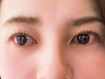 パールビューティーラッシュアンドネイル(Pearl Beauty Lash nail)/カーリング