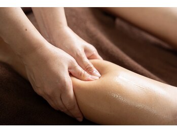 リラクゼーションにじいろ/ふくらはぎのつらさ解消・代謝up