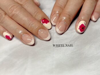 ホワイトネイル(WHITE NAIL)/マリメッコ/フレンチ/持ち込み
