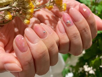 ネイルズ ララ(nails Lala)/ガーリーネイル。