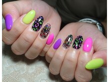 エール(Ailes)/ネオンカラーネイル