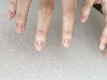 タクミ カルム TAKUMI CALMEの写真/丁寧なケアで自爪の健康を第一に考えた施術で、健康的な爪を保ちます♪ネイルのモチもUP◎