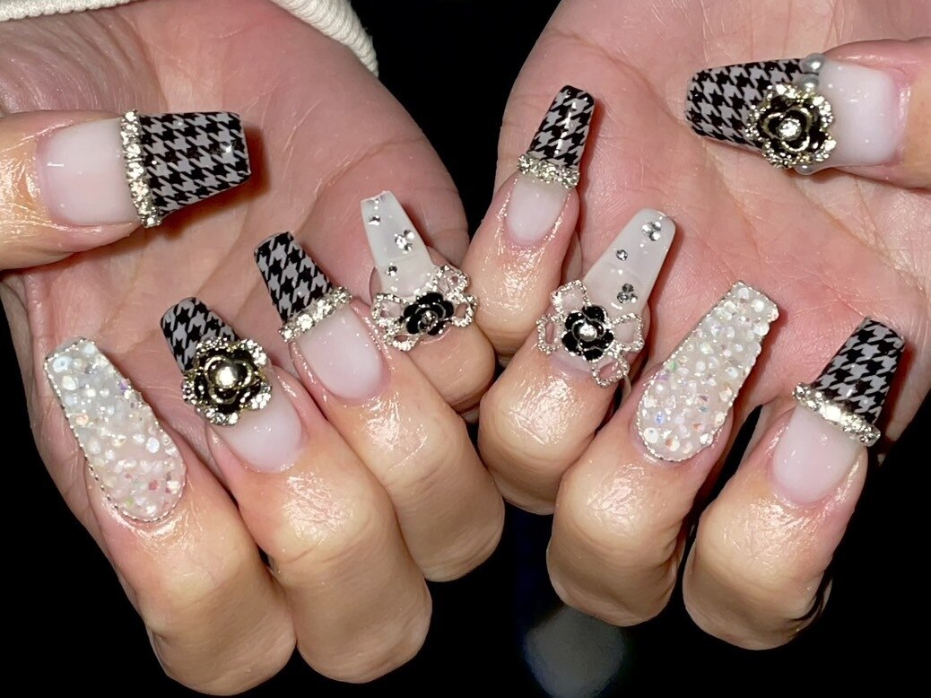 【オーダー専】 冬 ツイード 量産型 千鳥柄 シルバー クリスマス ネイルチップ 白32S～33M☆量産型クリスマスツイードフレンチショート地雷系冬