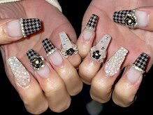 カーム(Calm)/千鳥柄ネイル