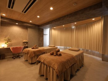 フローラ スパ(FLORA SPA)の写真/【心斎橋/長堀橋の贅沢ペア個室】極上のオイルリンパマッサージで、大切な人と2人で過ごす癒しのひと時を♪