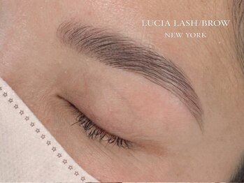 ルシアラッシュブロウ 心斎橋(LUCIALASHBROW)/眉毛パーマ+眉毛ティント/心斎橋