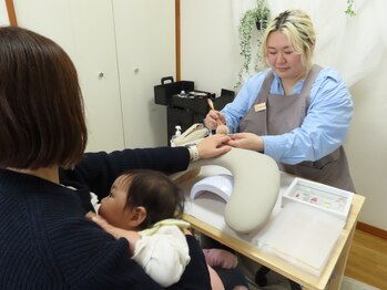 マグ(MAGU)の写真/育児家事を頑張っているママさんだからこそ,ネイルで気分をHAPPYに♪お子様同伴可★だから毎月通いやすい◎