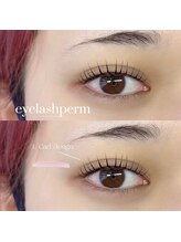 ラグゼファミュー(luxxefamiu_)/韓国風束感まつ毛パーマ(上)