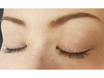 ミニョン 堺東店/目を閉じた時もキレイ