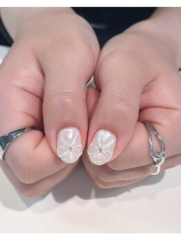 ノラ シブヤ(NORA SHIBUYA)/リボンネイル/ホワイトパール