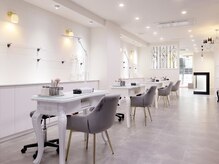 ネイルマジック 仙台一番町店(NAIL MAJIC)の雰囲気（広々とした店内は清潔感のある落ち着いた雰囲気です★）