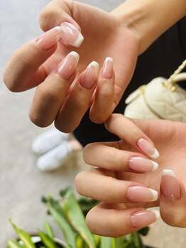 モーヴ(MAUVE)/フレンチネイル