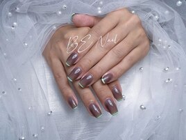 フレンチネイルです