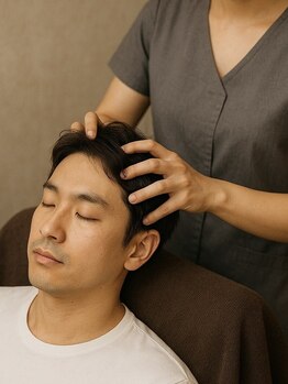 レオ(Leo)の写真/【筋膜リリース×リラク】日常から疲れを感じている/眠りが浅い/頭皮の悩みがあるそんな男性の心強い味方◇