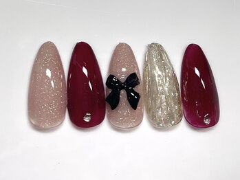 大人ワンホントレンドネイル