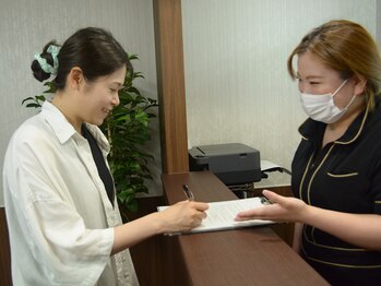 エピラージュ 町田店/受付後カウンセリングへ★