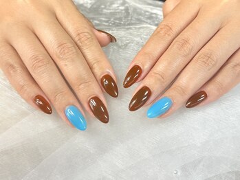 ヒラソルネイル(Girasol nail)/ブラウンとブルーいい感じ