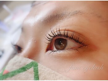 ファムアイラッシュ(Fam eyelash)/