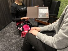 プラチナムアロマ 近鉄八尾駅前店(PLATINUM AROMA)/アロマオイルを選びます♪