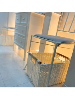 ラミーナ 新宿店(La☆Mina)/～お待ちの間は椅子へどうぞ～