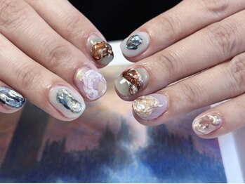 プリュネ(Prune)の写真/あえて短い爪がかわいい…☆short nailだからこそ映えるアートをご提案♪指先のオシャレで女子力UP！