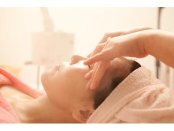 アンフィー 川西能勢口店(Une f`ee)/フェイシャル・プラチナコース