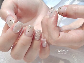 シェルミー(Cielmie)/チェックネイル／アイボリー