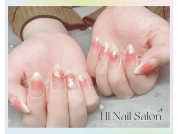 エイチワン(H1)/チークベースのフレンチネイル