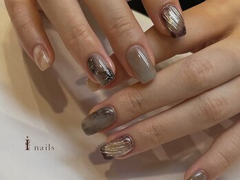 アイネイルズ 吉祥寺店(I nails)/奥行きシルバーミラーグレー