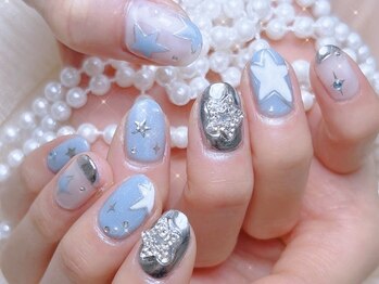 クイーンズネイルサロン(Queen's nail salon)/手描き星デザイン